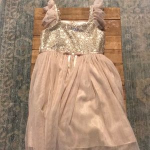 GORGEOUS girl’s holiday dress